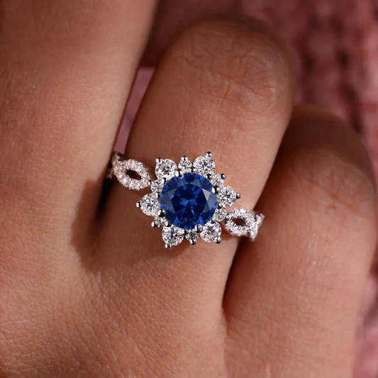 Anillo de flor de zafiro de cristal | Oro blanco