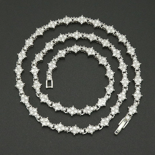 Collar clásico de tenis con racimos | Oro blanco