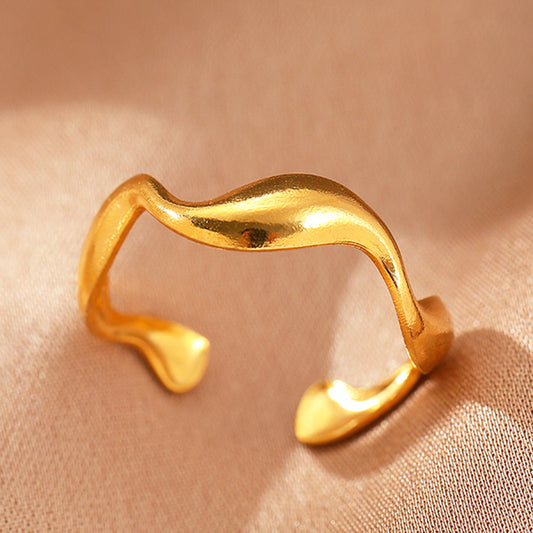 Anillo Elyra Smooth Flow | Oro