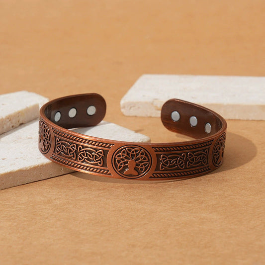 Pulsera de cobre con nudos antiguos