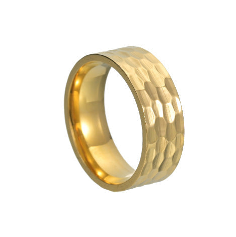 Anillo de banda martillada Varek | Oro