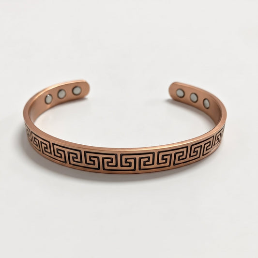 Pulsera de cobre con diseño de grecas