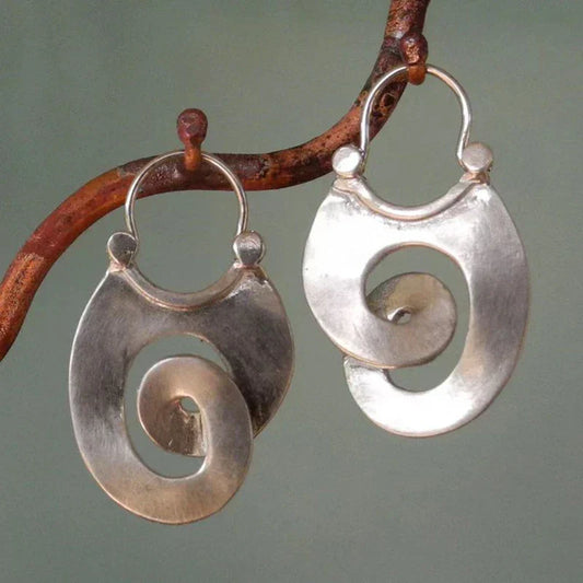 Aretes Antiguos de Forma Irregular | Oro blanco